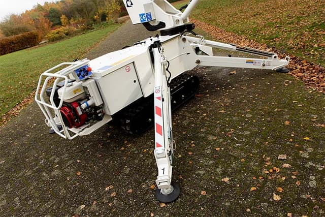 Compacte Cela DT15 spinhoogwerker voor schilders en werkzaamheden op hoogte