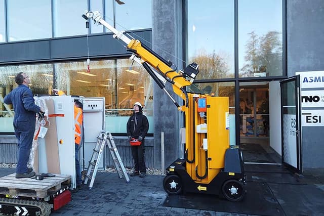 IMK35500 kraan voor zware hijswerkzaamheden bij bouwprojecten en industriële toepassingen