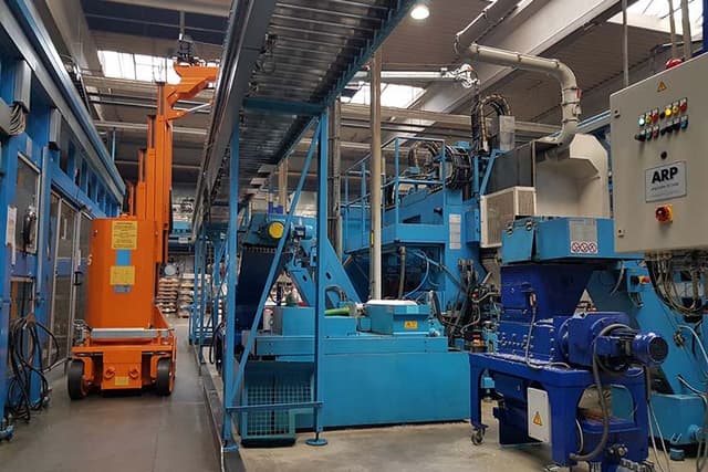IMK35500 compacte hijskraan voor professioneel hijswerk op bouwplaatsen en industriële locaties