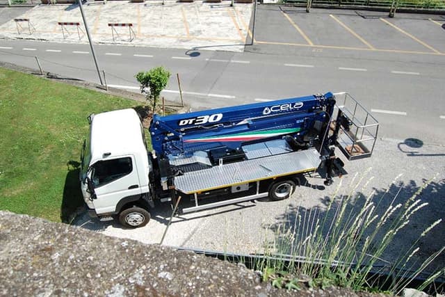 CELA DT30 30,2 meter werkhoogte CELA DT30 mobiele vrachtwagenhoogwerker met 30,2 meter maximale werkhoogte