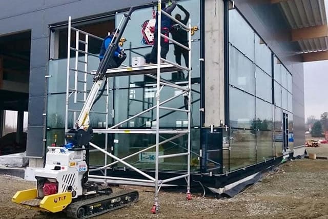 Robby 900 voor glas en ramen Robby 900 glasrobot voor nauwkeurige montage van glas en ramen
