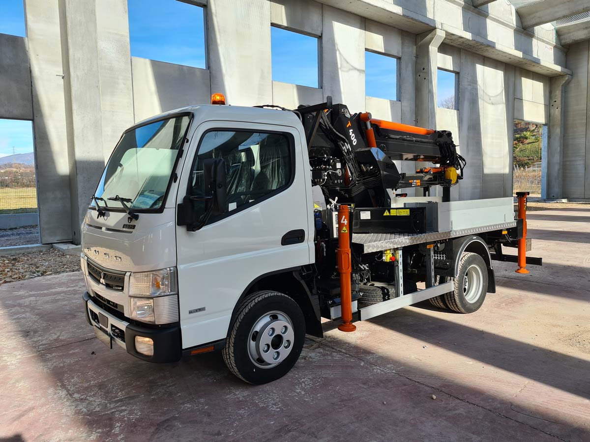 BG Lift T400 mobiele kraan 17 meter BG Lift T400 compacte mobiele kraan met 17 meter reikwijdte voor professioneel hijswerk