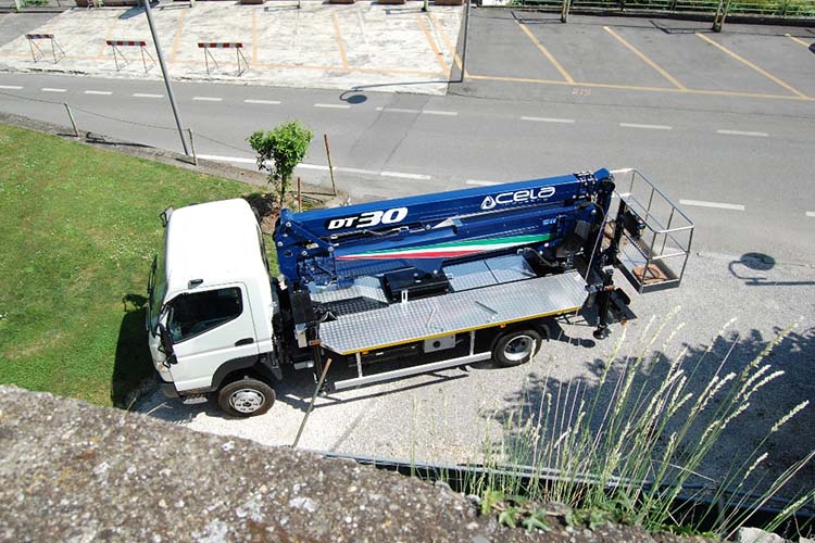 CELA DT30 30,2 meter werkhoogte CELA DT30 mobiele vrachtwagenhoogwerker met 30,2 meter maximale werkhoogte